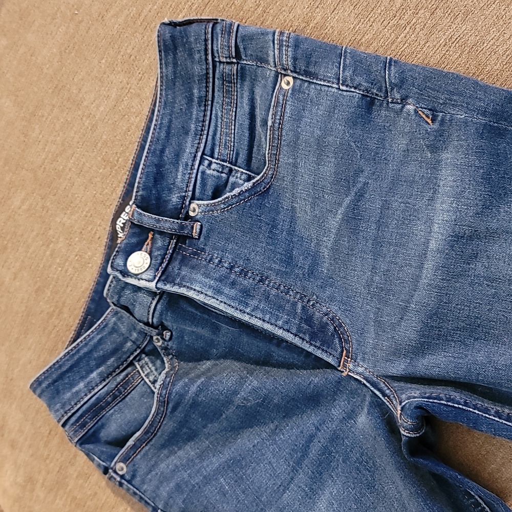 Express Booty lifting Jeans - Picture 4 of 16